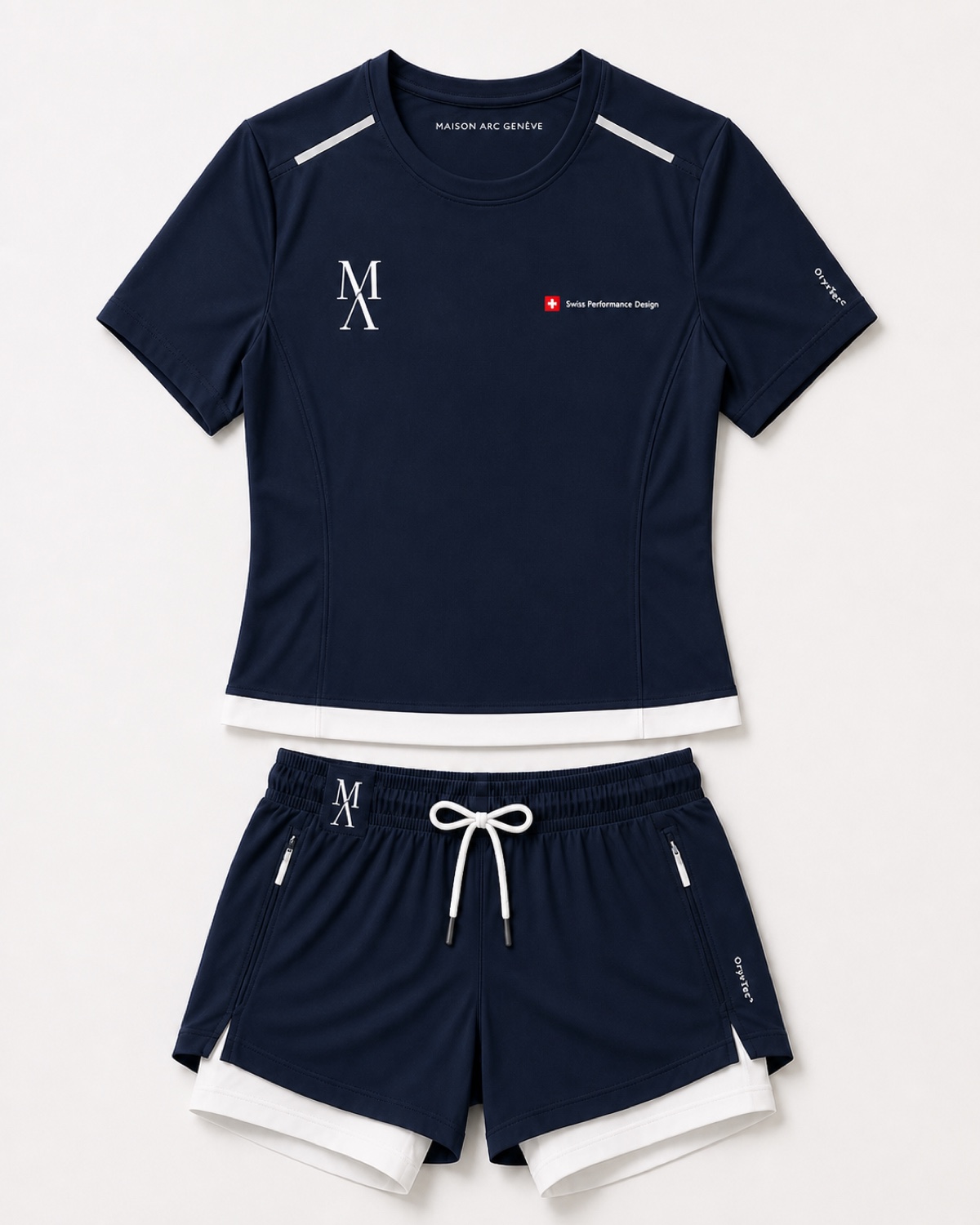Front view of Prototype 01 women set in Navy / White